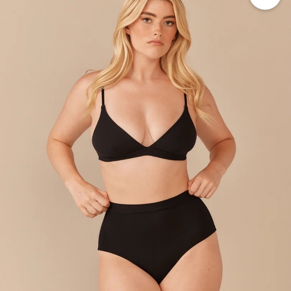 Brand New MeUndies Feel Free Triangle Bralette Size Medium - Picture 2 of 11